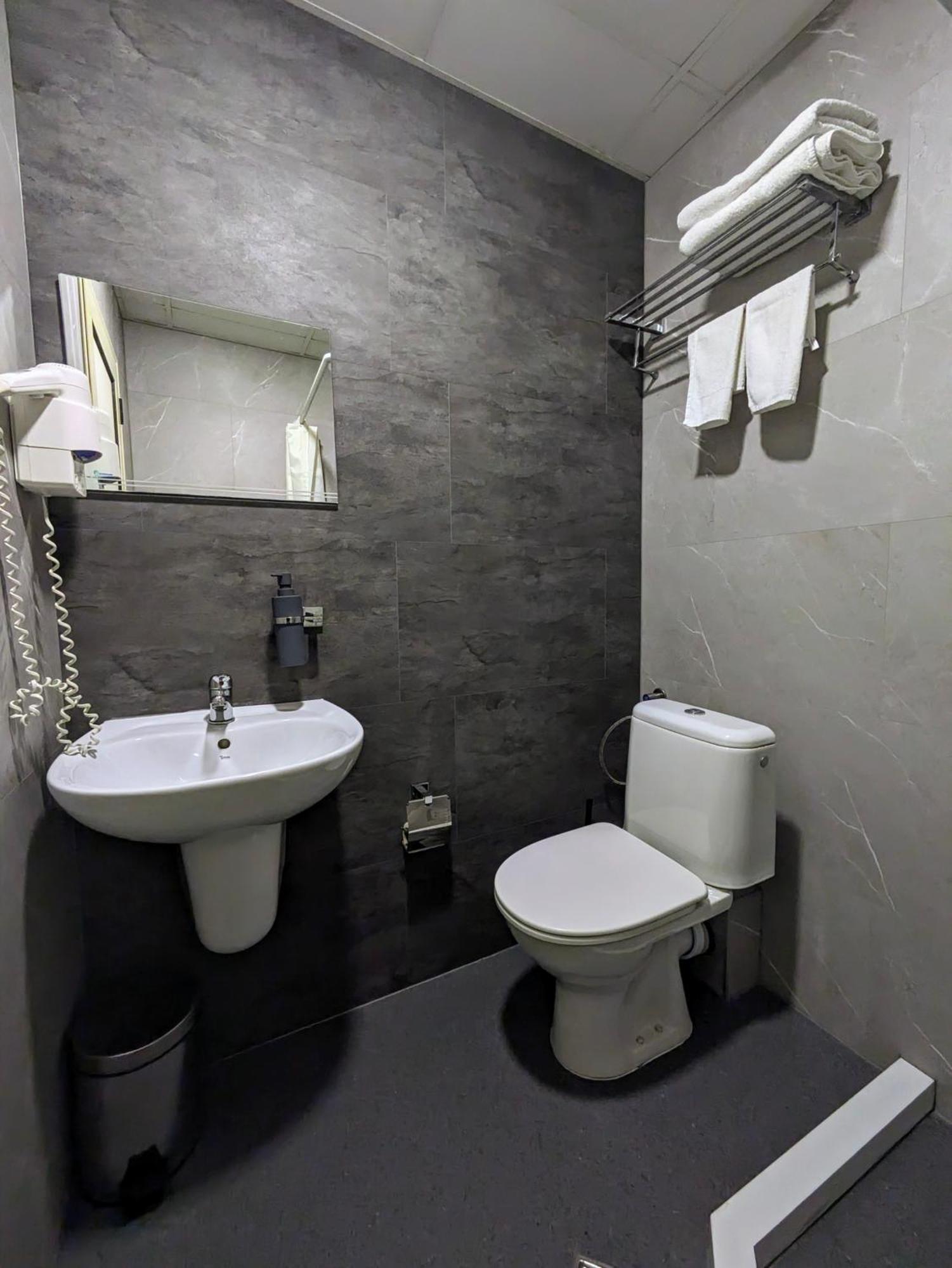 סטרה זגורה Hotel La Roka מראה חיצוני תמונה